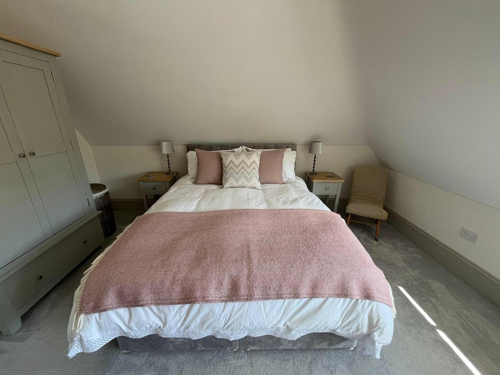 The Lookout, - Flat 7 Apartment *